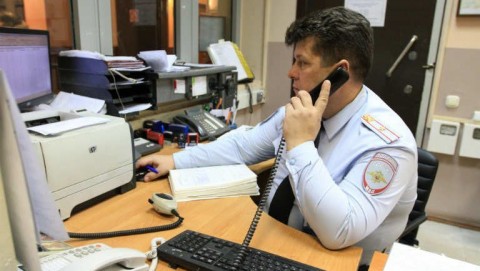 Полицейские задержали в Захаровском районе злоумышленника, подозреваемого в кражах денег с банковской карты столичного пенсионера